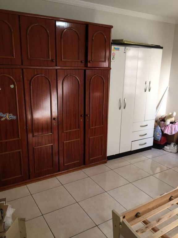 Sobrado à venda com 3 quartos, 244m² - Foto 17