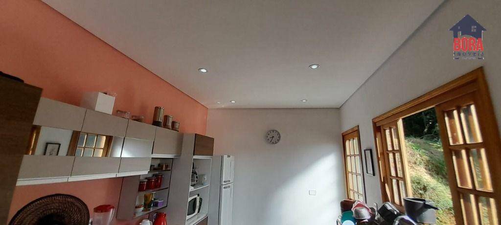 Casa à venda com 3 quartos, 90m² - Foto 19