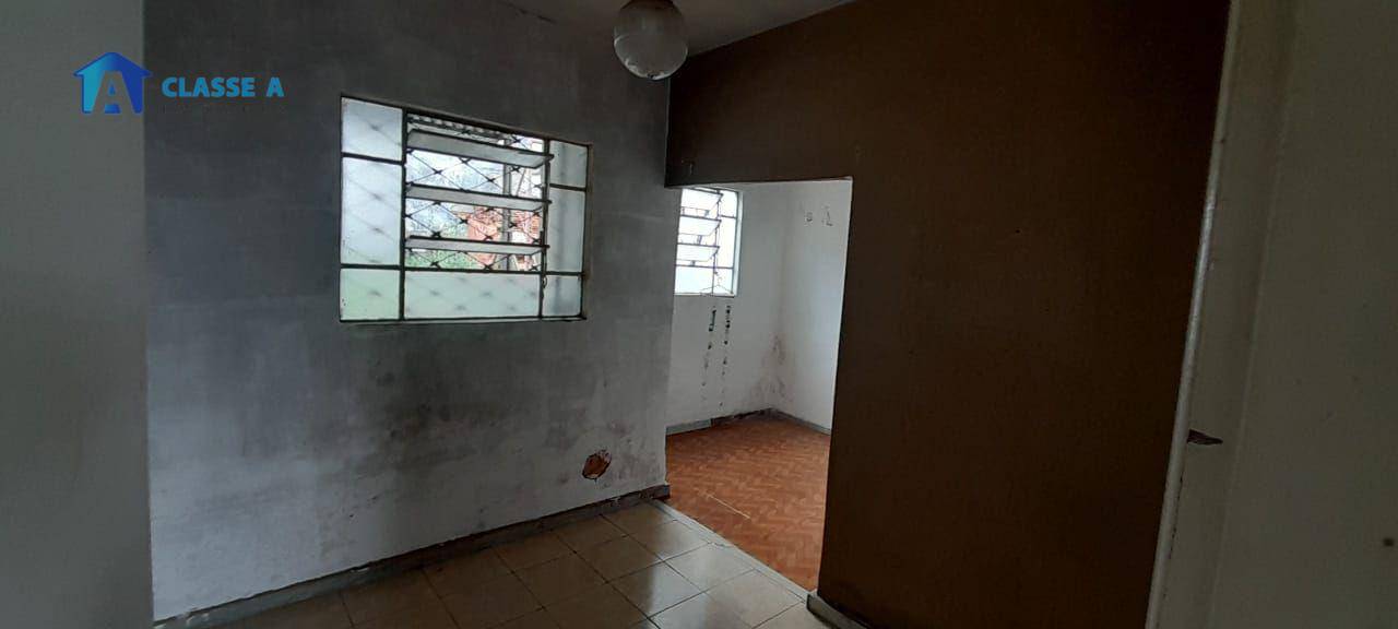 Casa à venda com 3 quartos, 140m² - Foto 14