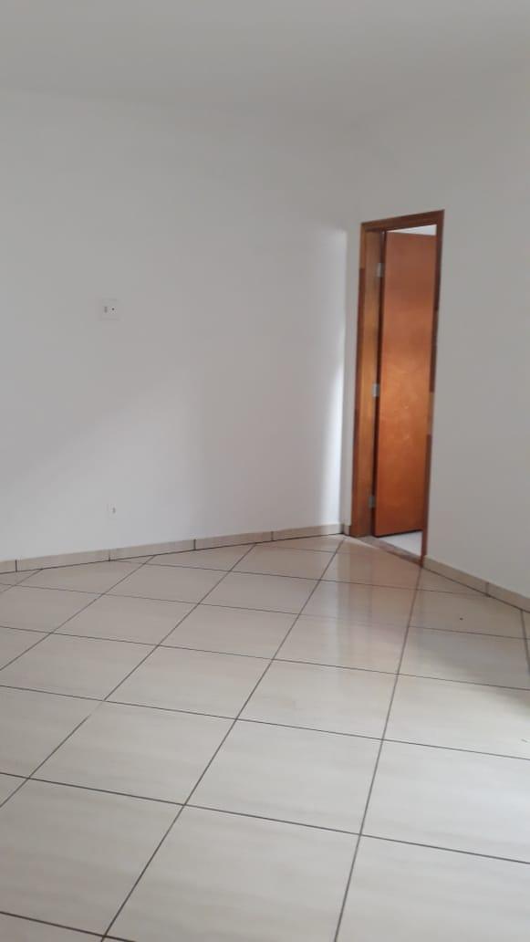 Casa à venda com 2 quartos, 100m² - Foto 9