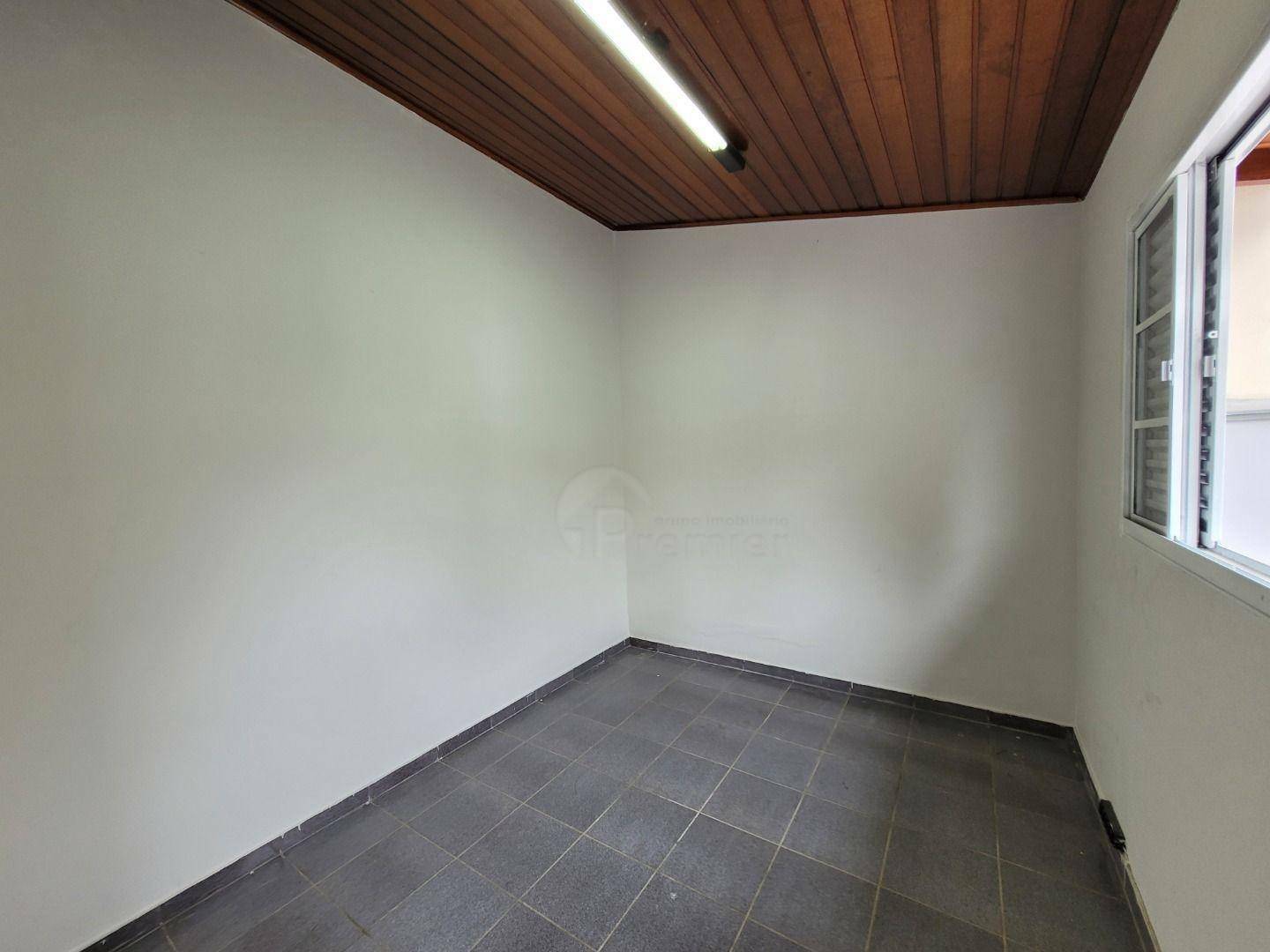 Casa para alugar com 4 quartos, 206m² - Foto 35