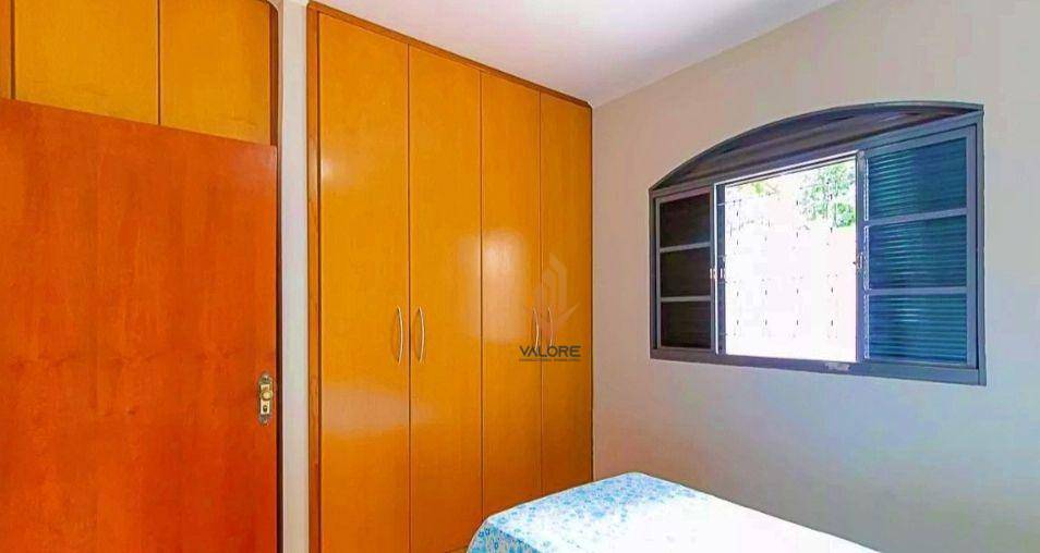 Casa à venda com 3 quartos, 217m² - Foto 25