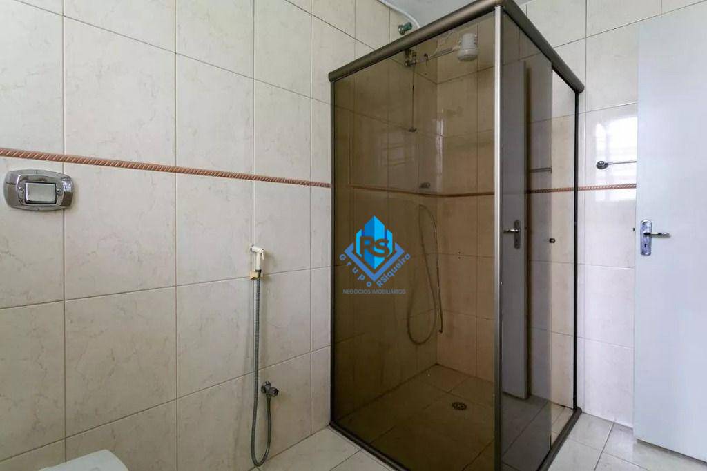 Sobrado à venda e aluguel com 3 quartos, 235m² - Foto 28