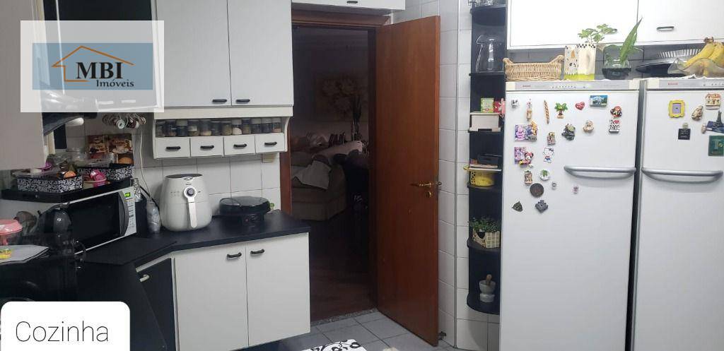 Apartamento à venda com 3 quartos, 130m² - Foto 13