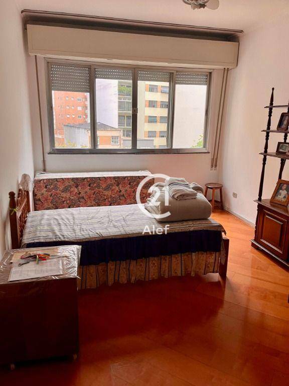 Apartamento à venda com 3 quartos, 174m² - Foto 4