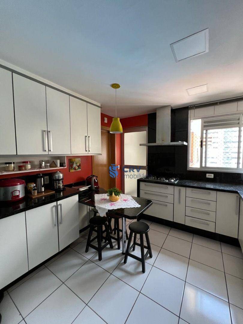 Apartamento à venda com 3 quartos, 130m² - Foto 16