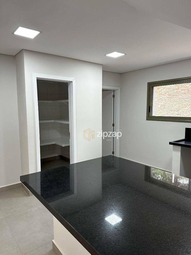 Casa à venda com 4 quartos, 300m² - Foto 6