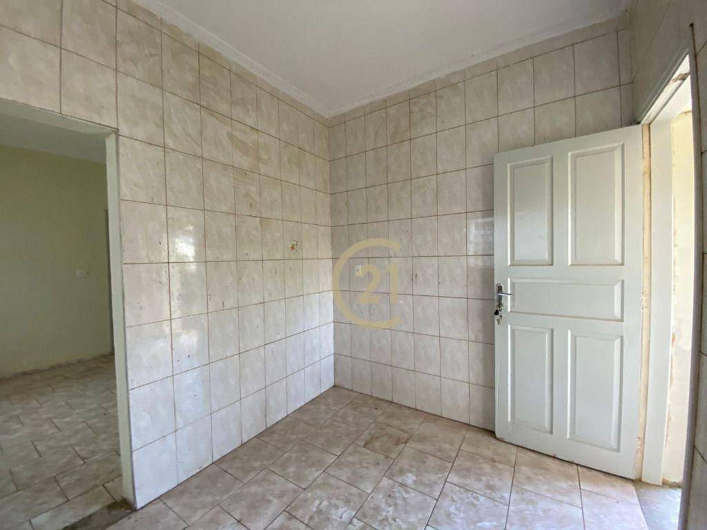 Casa para alugar com 3 quartos, 140m² - Foto 5