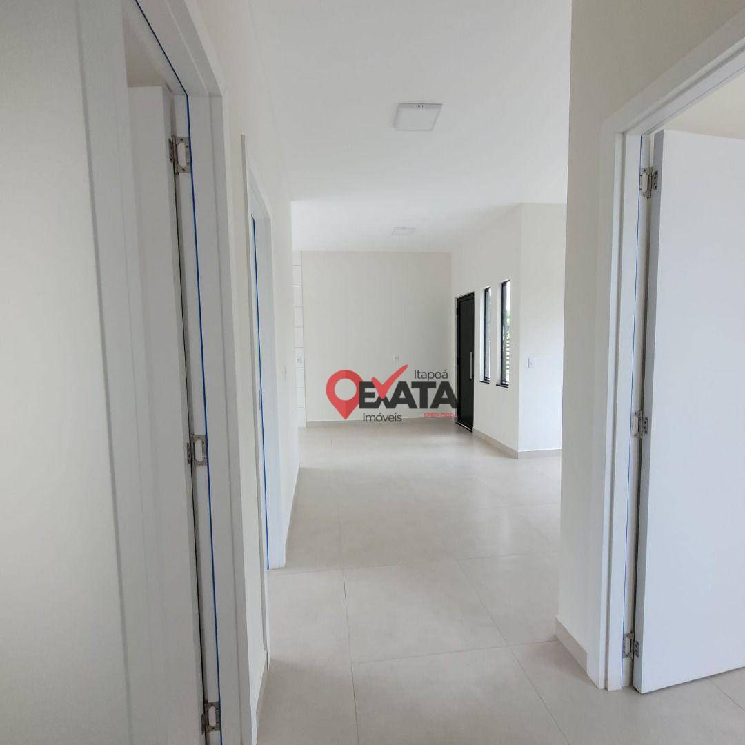 Casa à venda com 3 quartos, 67m² - Foto 12