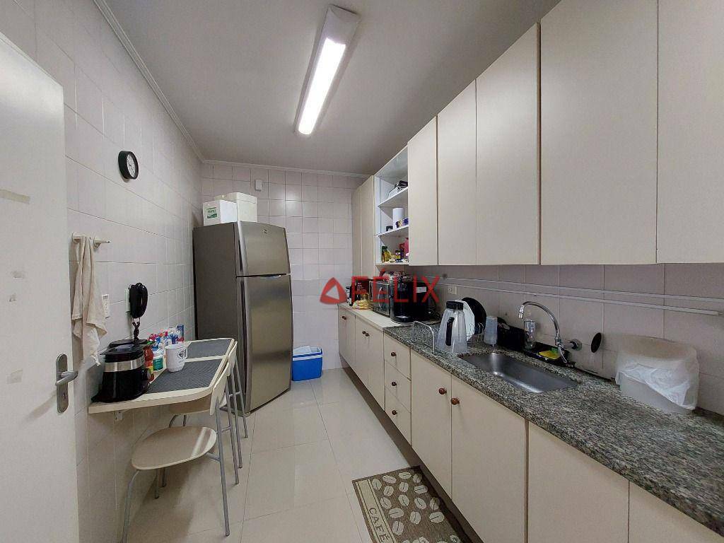 Apartamento à venda com 2 quartos, 73m² - Foto 2