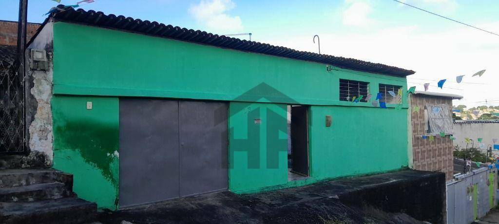 Casa à venda com 2 quartos, 171m² - Foto 1