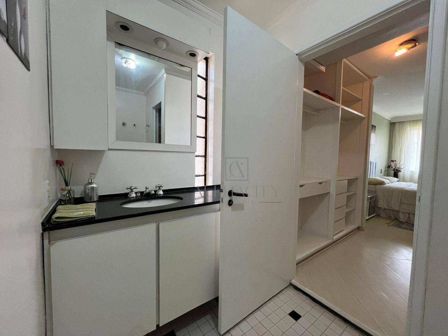 Casa de Condomínio à venda com 4 quartos, 400m² - Foto 10