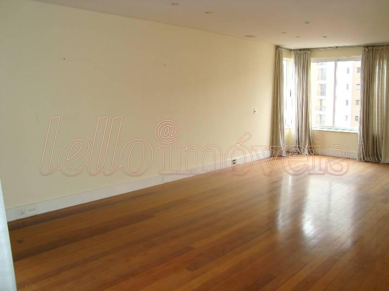 Apartamento à venda com 2 quartos, 240m² - Foto 1