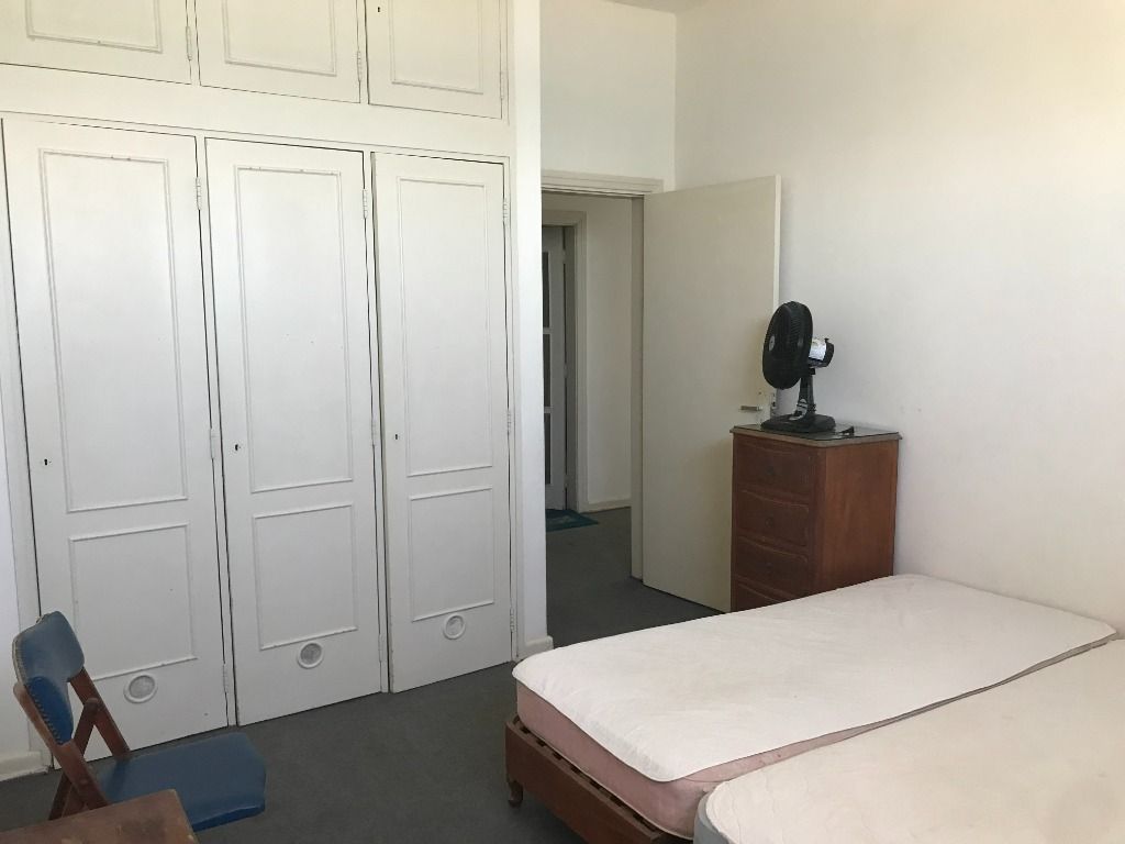 Apartamento à venda com 4 quartos, 220m² - Foto 7