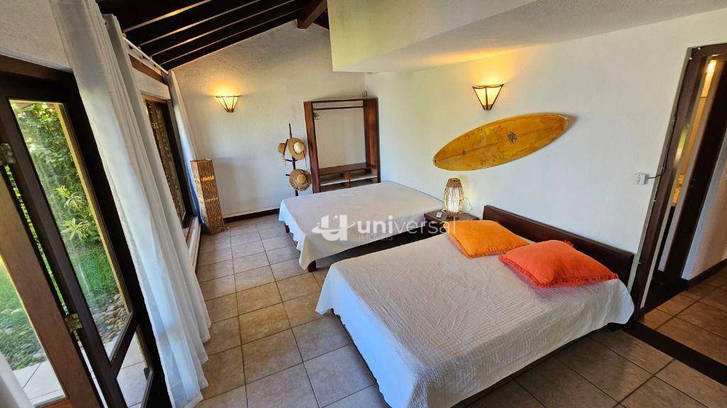 Casa para alugar com 3 quartos, 400m² - Foto 32