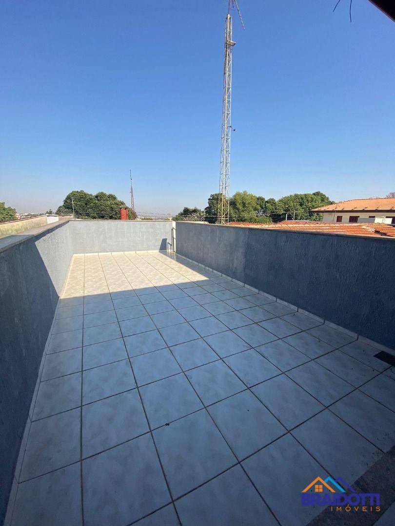 Casa à venda com 2 quartos, 100m² - Foto 17