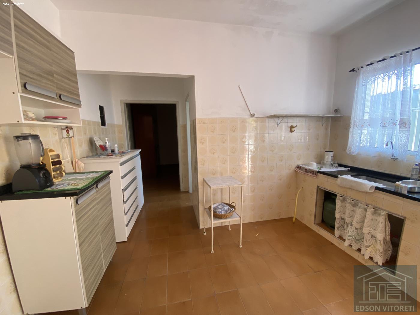 Casa à venda com 1 quarto, 78m² - Foto 14