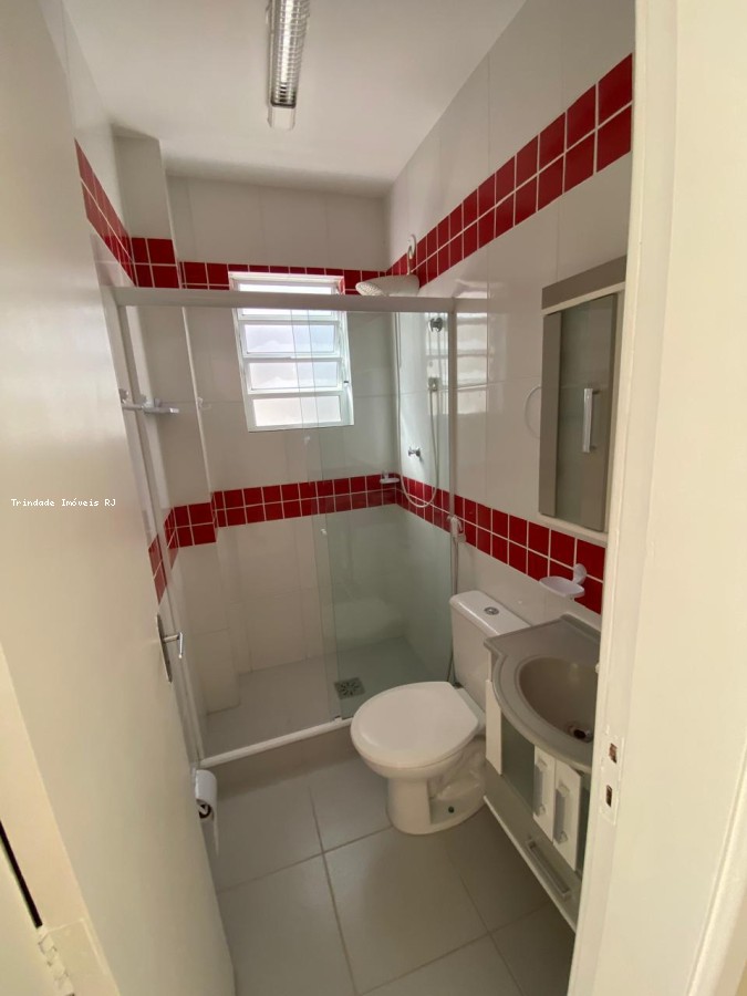 Casa para alugar com 2 quartos, 75m² - Foto 9