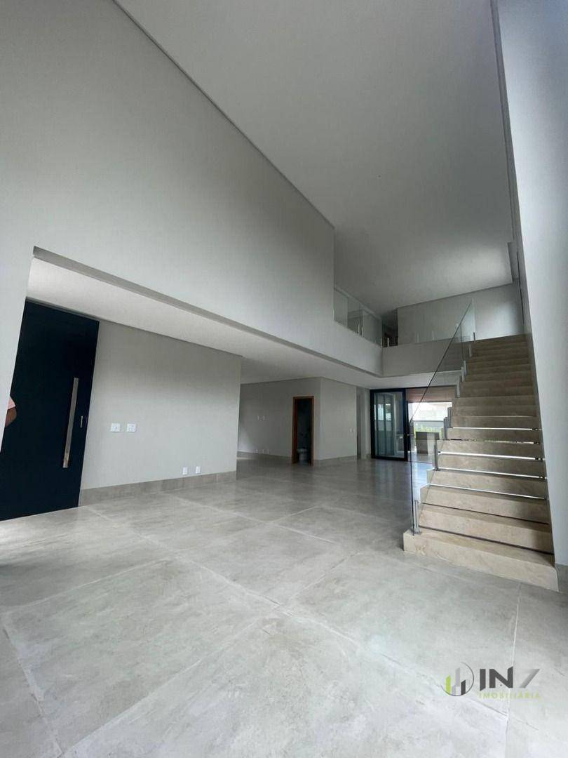 Casa de Condomínio à venda com 4 quartos, 376m² - Foto 16