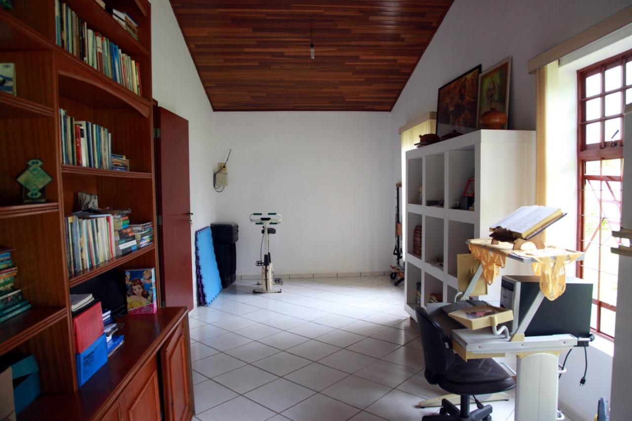 Chácara à venda com 3 quartos, 30000m² - Foto 8