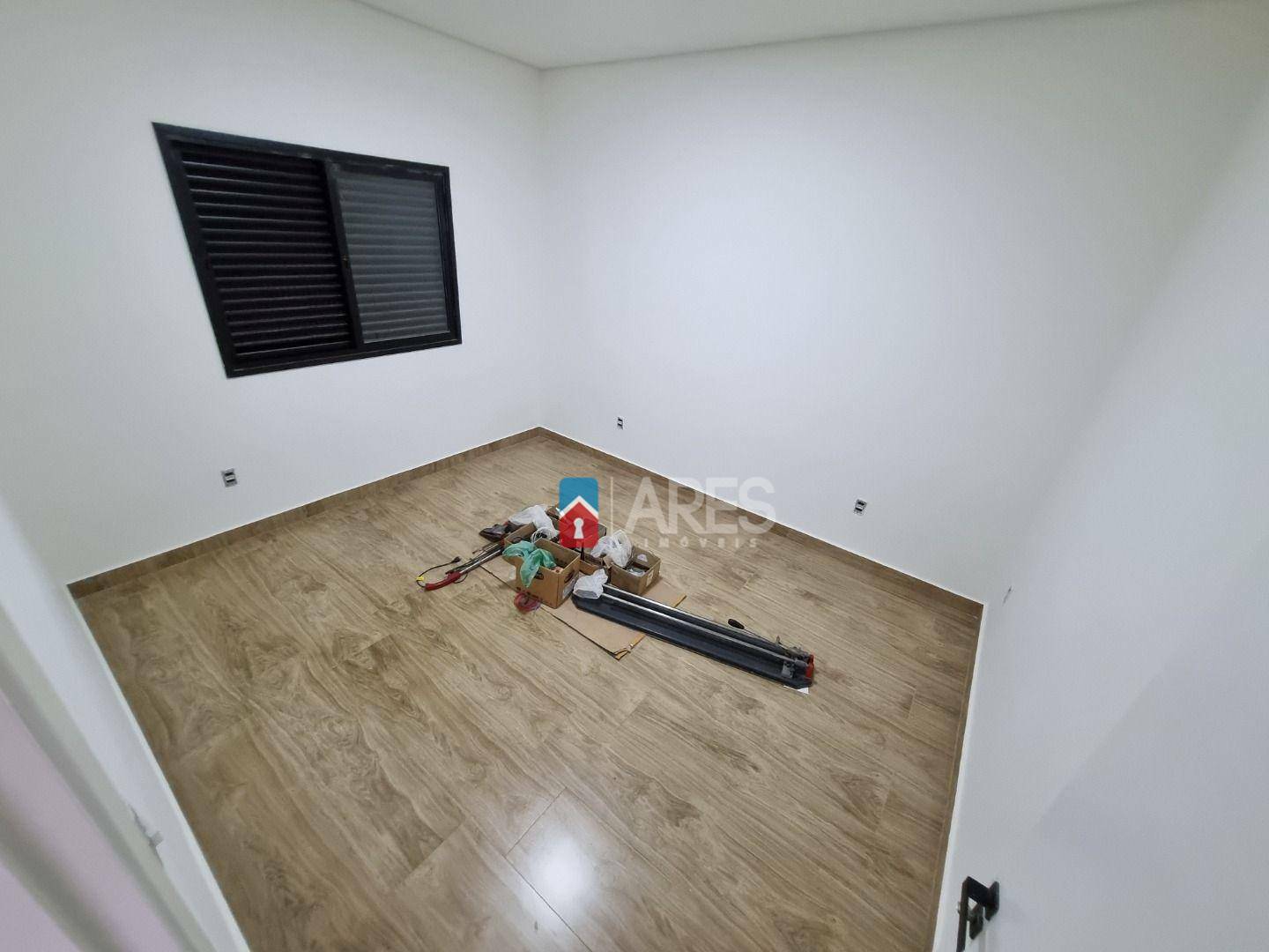 Casa à venda com 3 quartos, 222m² - Foto 14