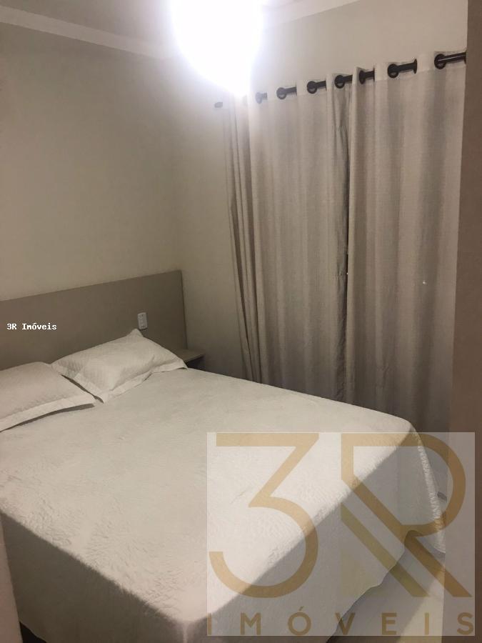 Apartamento para alugar com 2 quartos, 60m² - Foto 13