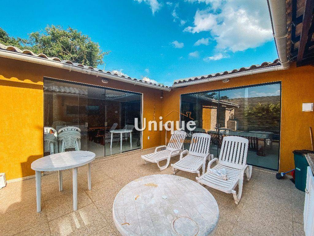 Casa de Condomínio à venda com 5 quartos, 215m² - Foto 26