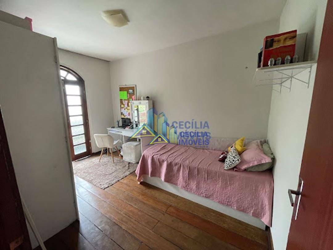 Apartamento à venda com 4 quartos, 146m² - Foto 8