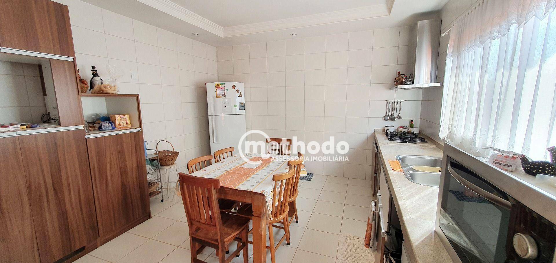 Casa de Condomínio à venda com 3 quartos, 400m² - Foto 11