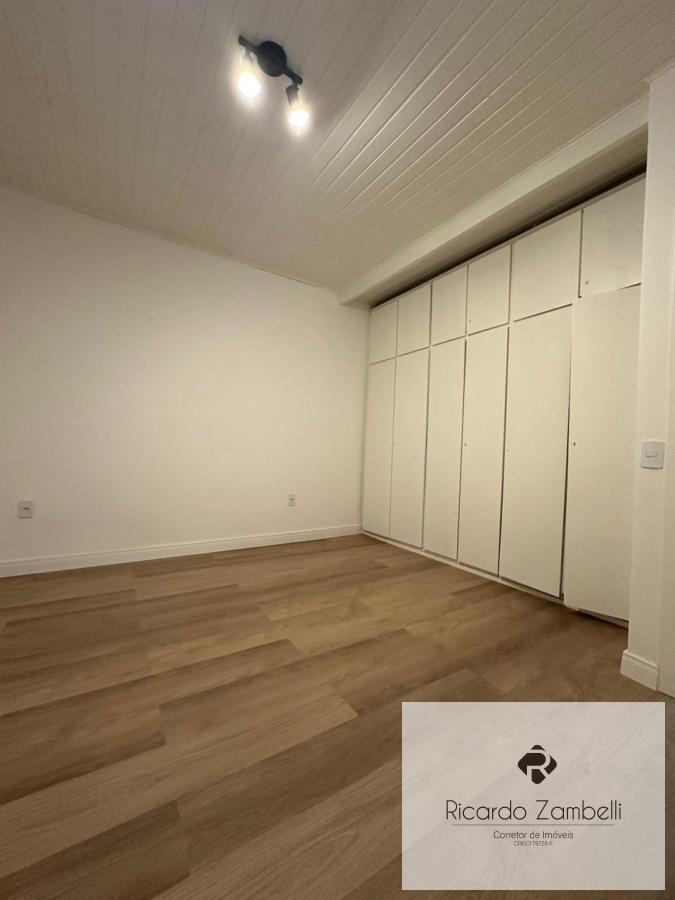 Casa à venda com 4 quartos, 317m² - Foto 14