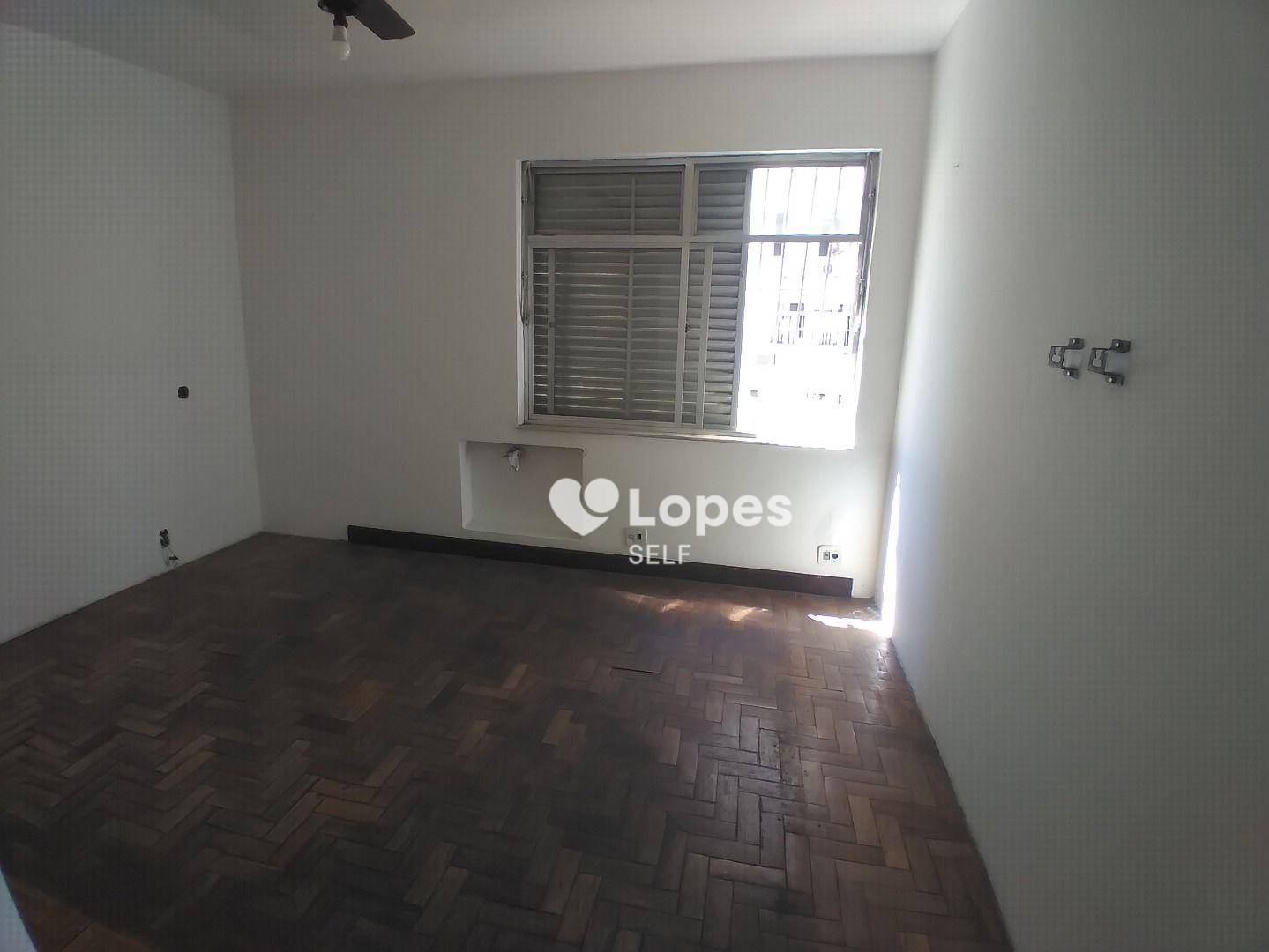 Apartamento à venda com 4 quartos, 250m² - Foto 9