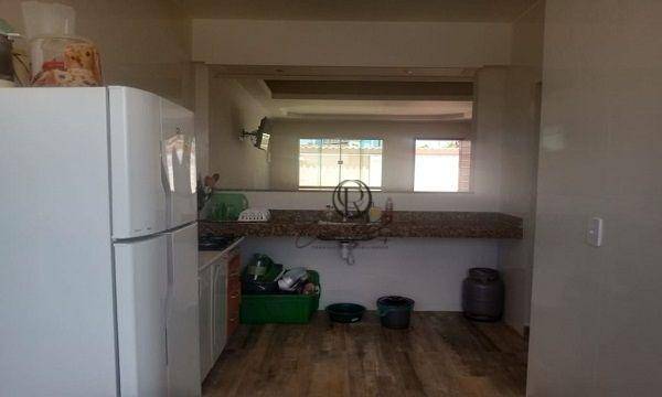 Casa à venda com 2 quartos, 110m² - Foto 6
