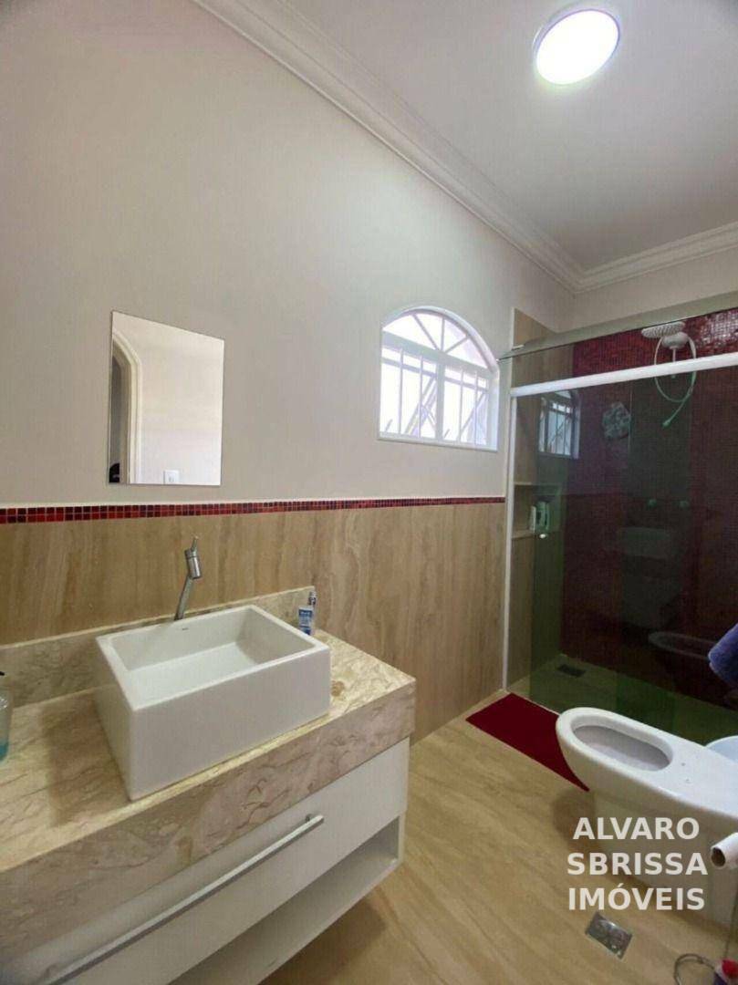 Casa à venda e aluguel com 4 quartos, 700m² - Foto 7