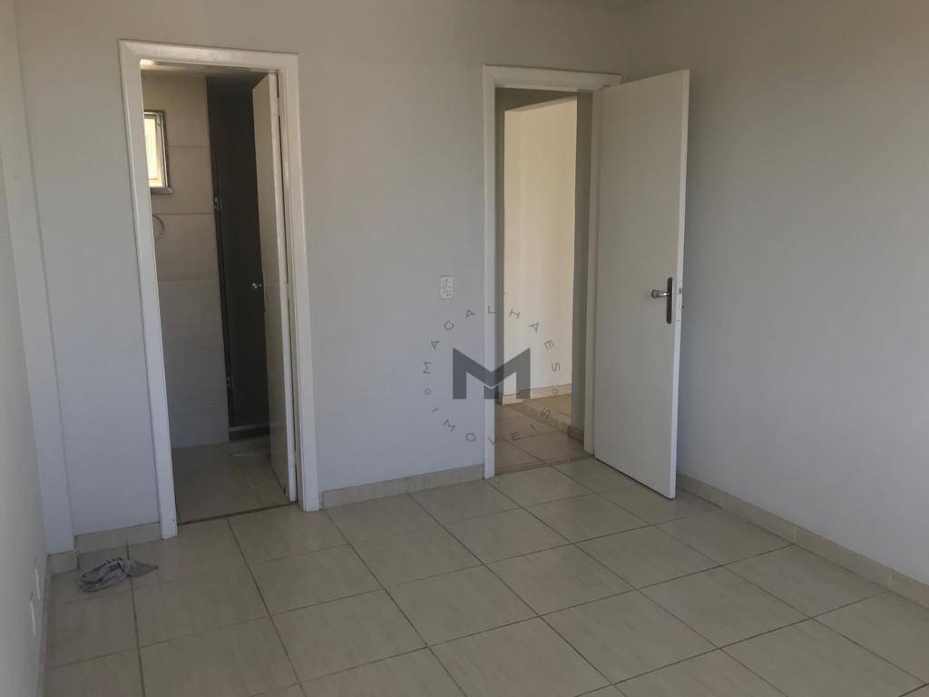 Cobertura à venda com 3 quartos, 200m² - Foto 6