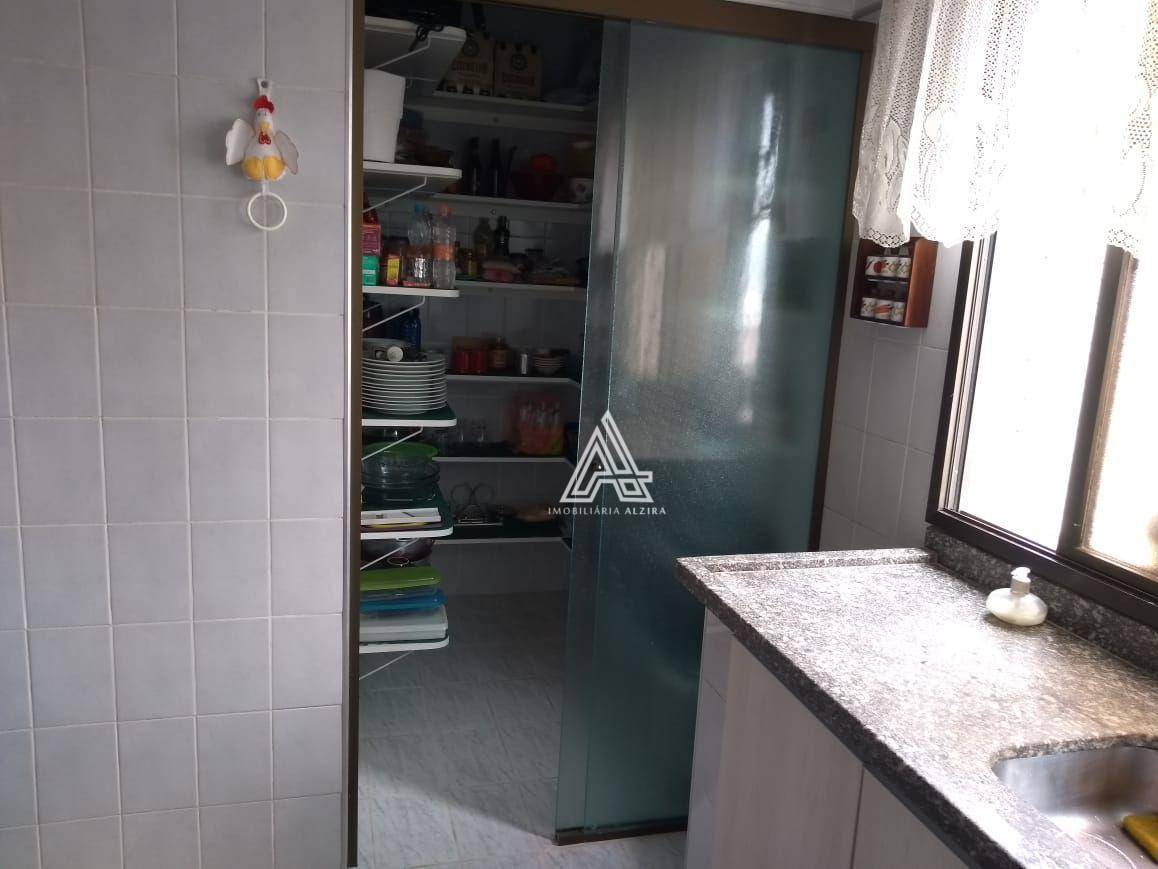 Apartamento à venda com 3 quartos, 140m² - Foto 24