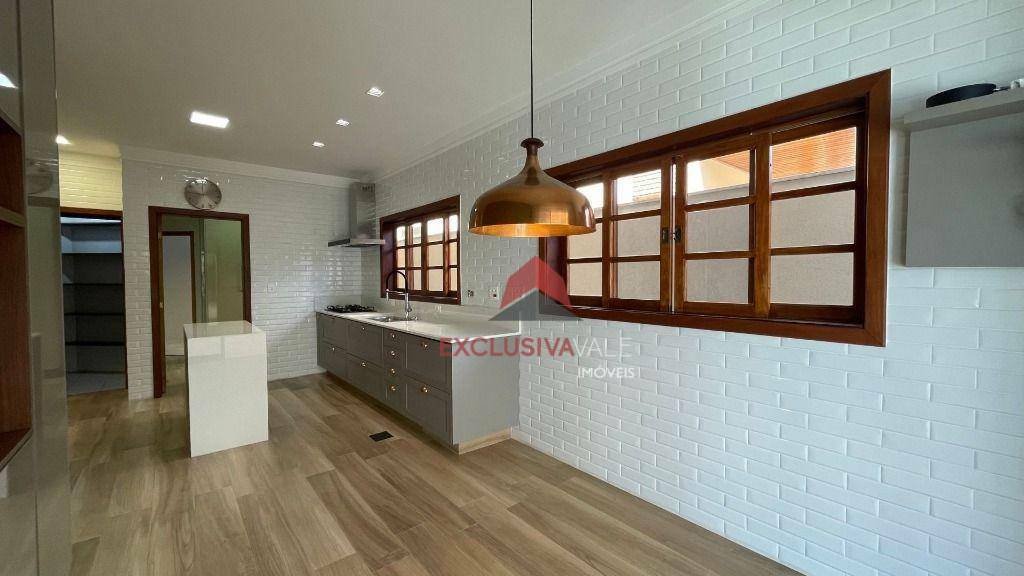 Casa de Condomínio à venda com 4 quartos, 420m² - Foto 15