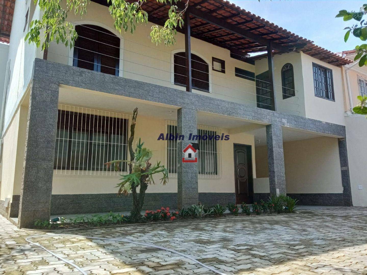 Casa à venda com 5 quartos, 340m² - Foto 4