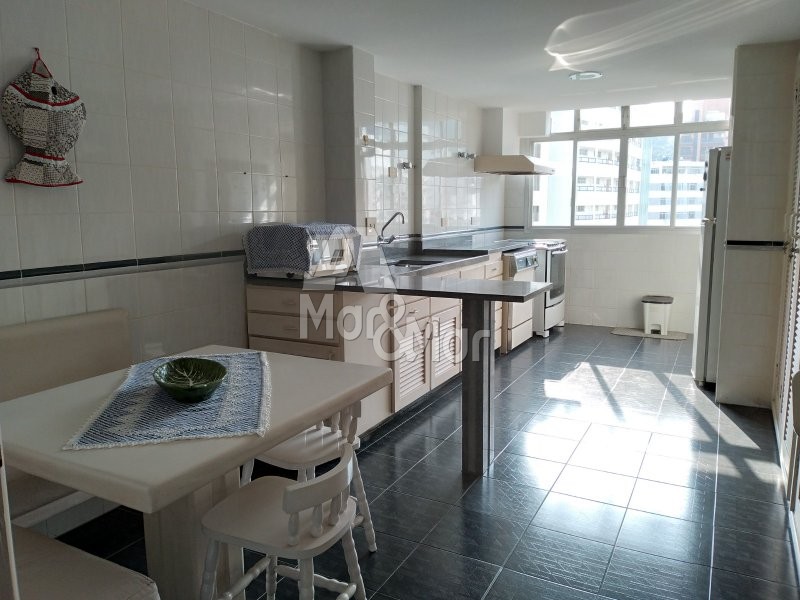 Apartamento à venda com 3 quartos, 160m² - Foto 8