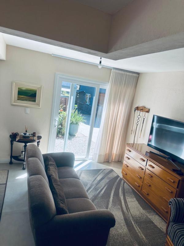Casa à venda com 3 quartos, 117m² - Foto 8