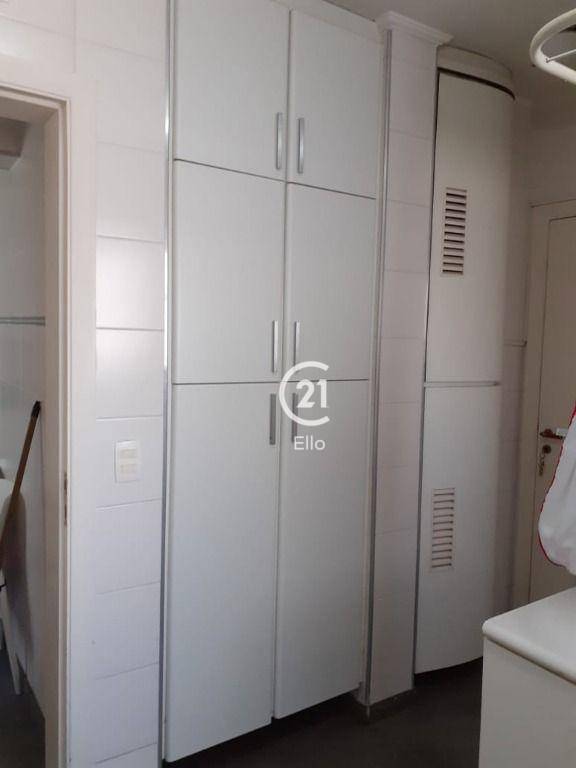 Apartamento à venda com 4 quartos, 217m² - Foto 15