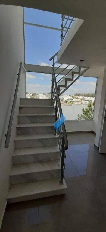 Apartamento à venda com 3 quartos, 180m² - Foto 9