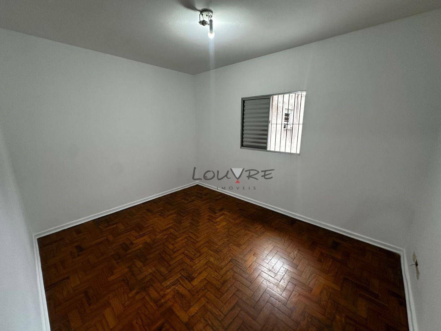 Casa para alugar com 2 quartos, 136m² - Foto 9