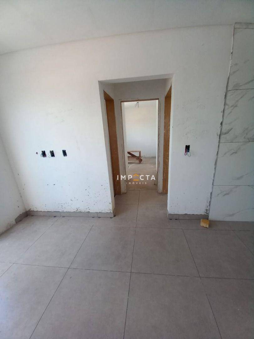 Apartamento à venda com 2 quartos, 61m² - Foto 2