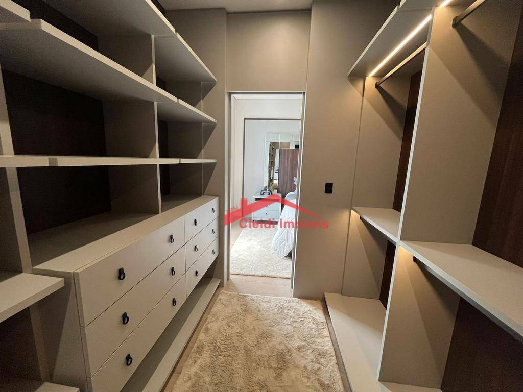 Apartamento à venda com 3 quartos, 121m² - Foto 20