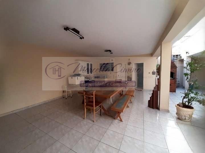 Casa à venda com 2 quartos, 320m² - Foto 17