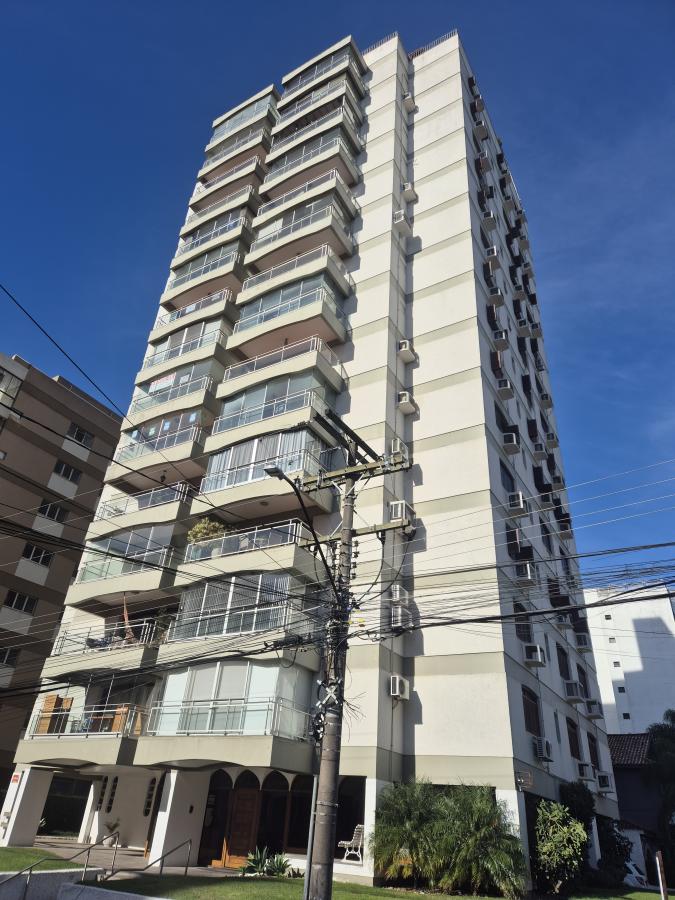 Apartamento à venda com 3 quartos, 158m² - Foto 1