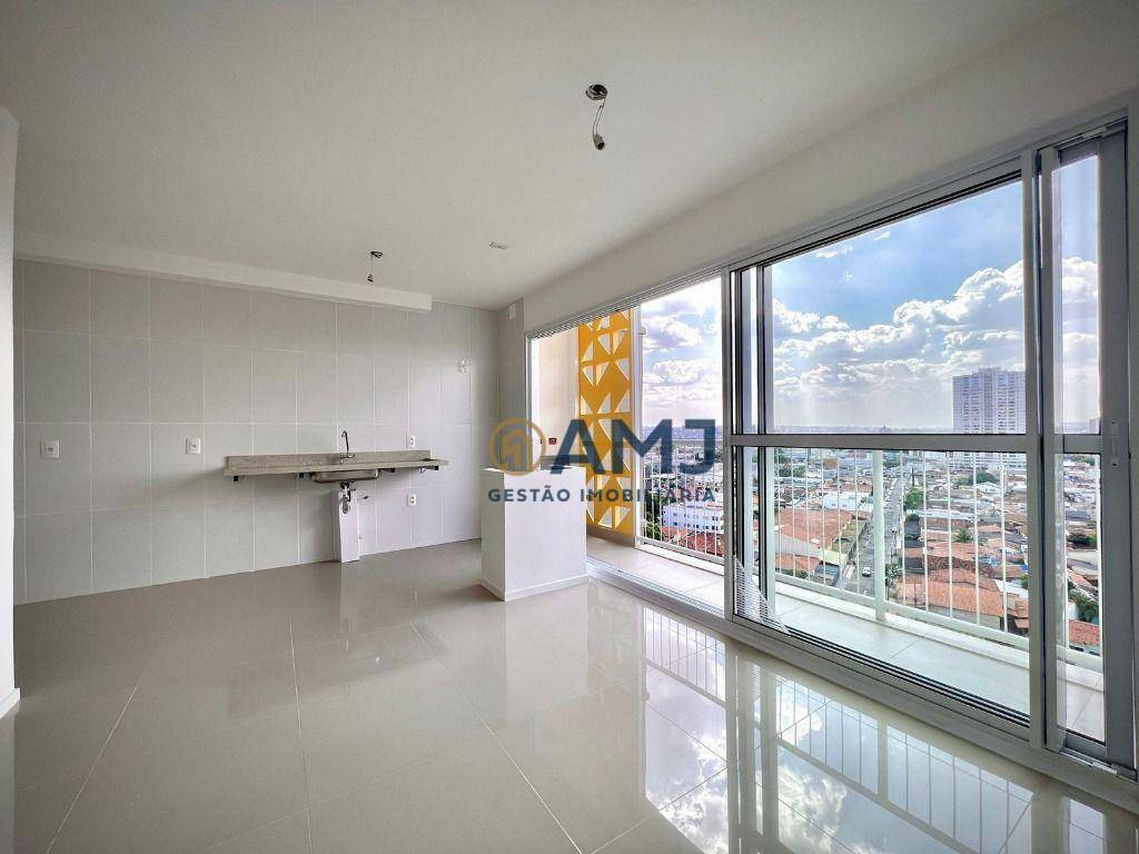 Apartamento à venda com 3 quartos, 81m² - Foto 1