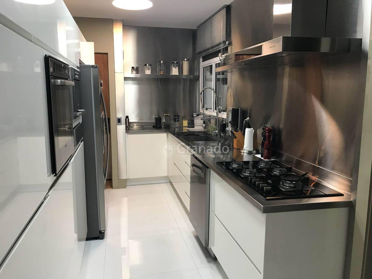 Apartamento à venda com 2 quartos, 220m² - Foto 13