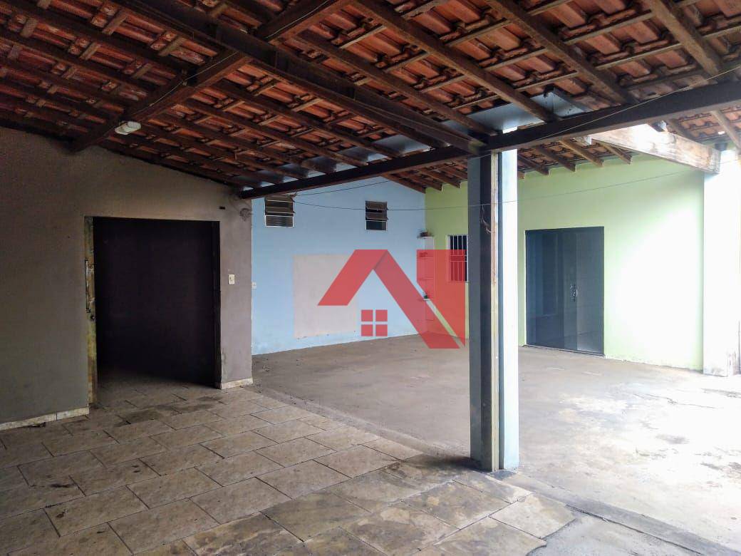 Casa à venda com 2 quartos, 160m² - Foto 14