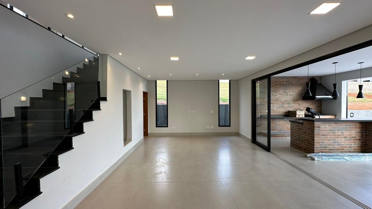 Casa à venda com 3 quartos, 268m² - Foto 18